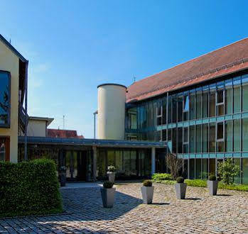 Hotel Oberschwaebischer Hof Schwendi Экстерьер фото